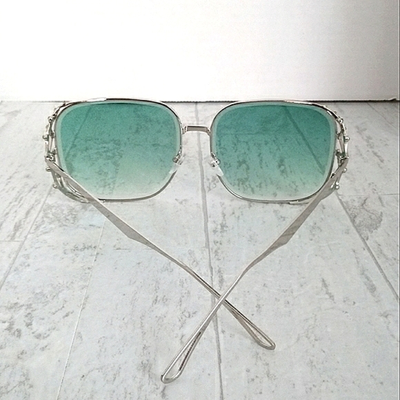 New Women's Polarized Luxury Square Oversized Sunglasses - Picture 6 of 8